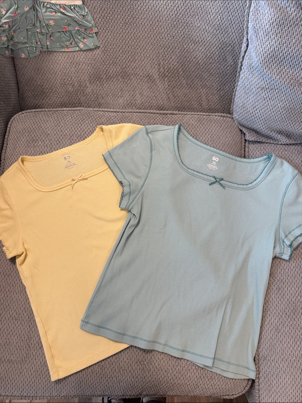 SO bundle Girls' Ribbed Short-Sleeve Tee - Yellow & Light Blue